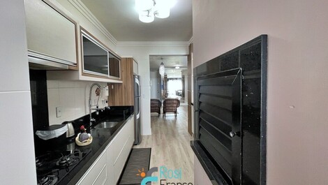 Apartamento frente al mar 4 suites Meia Praia SC