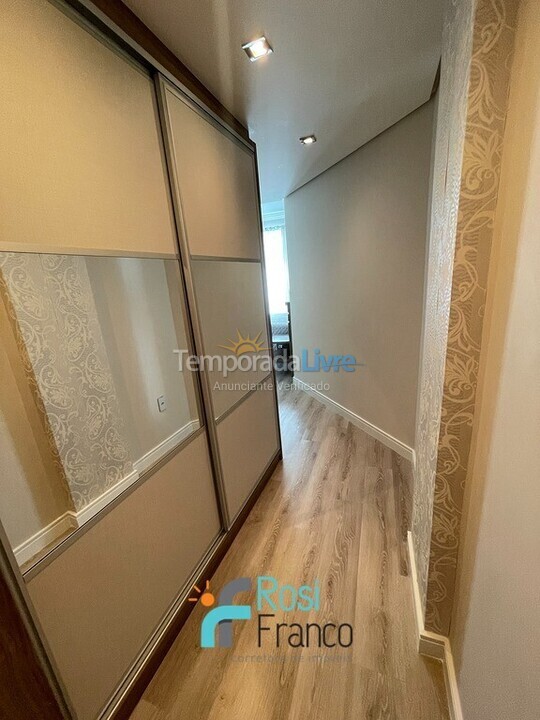 Apartamento para alquiler de vacaciones em Itapema (Meia Praia)