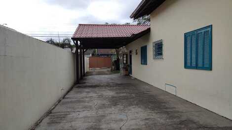 🏡 Amplia casa de 3 habitaciones en Canasvieiras, excelente relación calidad-precio