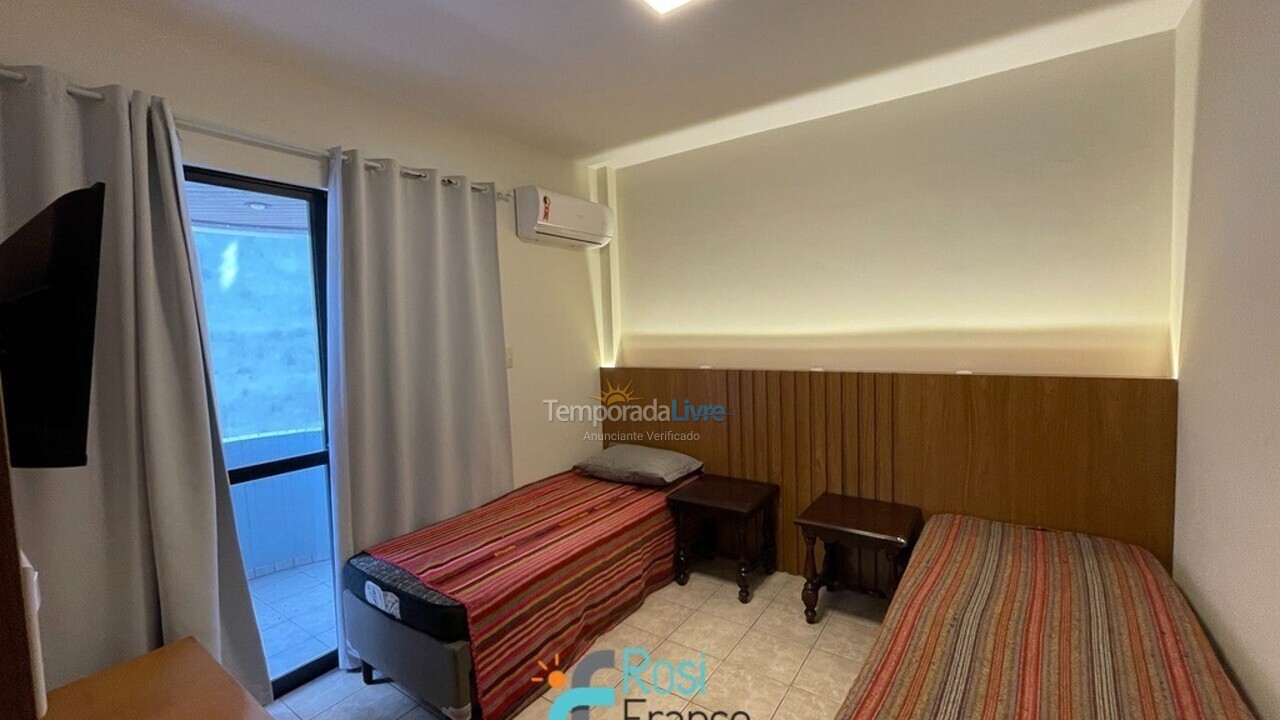 Apartment for vacation rental in Itapema (Centro)