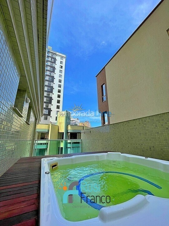 Apartment for vacation rental in Itapema (Meia Praia)