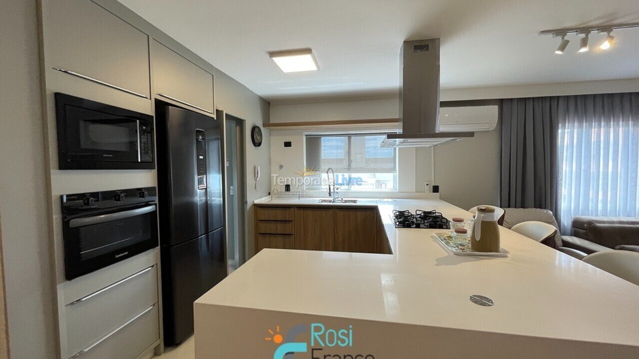 Apartamento para alquiler de vacaciones em Itapema (Meia Praia)