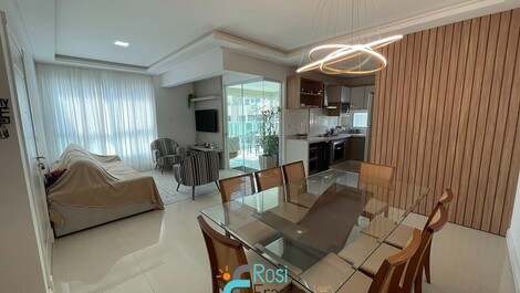 Apartment with 4 suites, ocean view, Meia Praia, SC