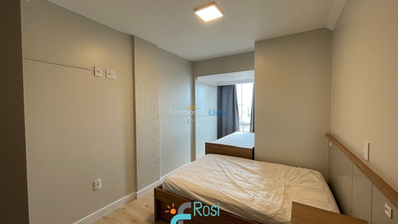 Apartamento para alquiler de vacaciones em Itapema (Meia Praia)