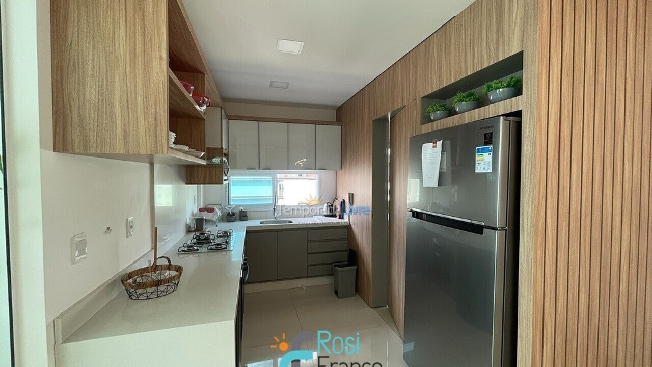 Apartment for vacation rental in Itapema (Meia Praia)