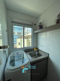 Apartment with 4 suites, ocean view, Meia Praia, SC