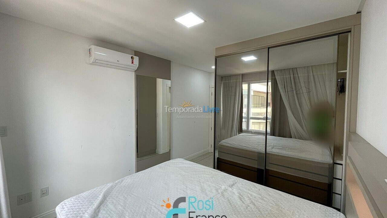 Apartment for vacation rental in Itapema (Meia Praia)