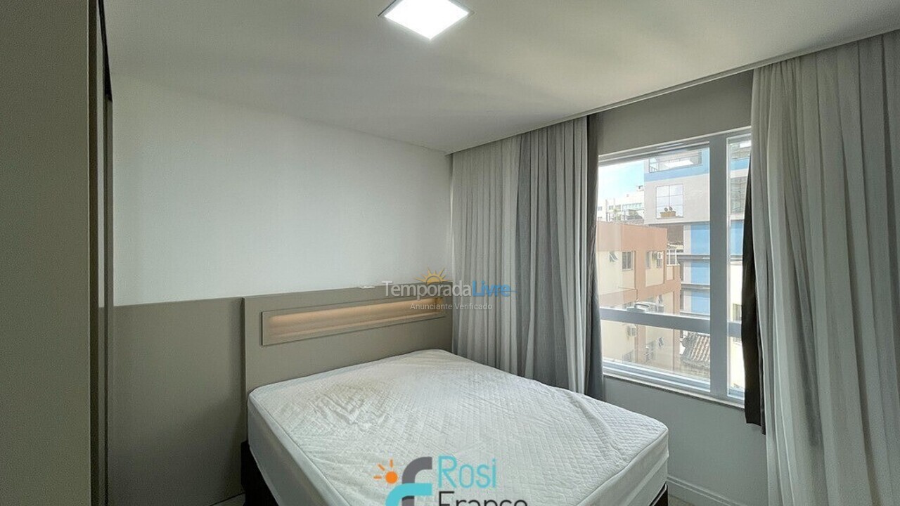 Apartment for vacation rental in Itapema (Meia Praia)