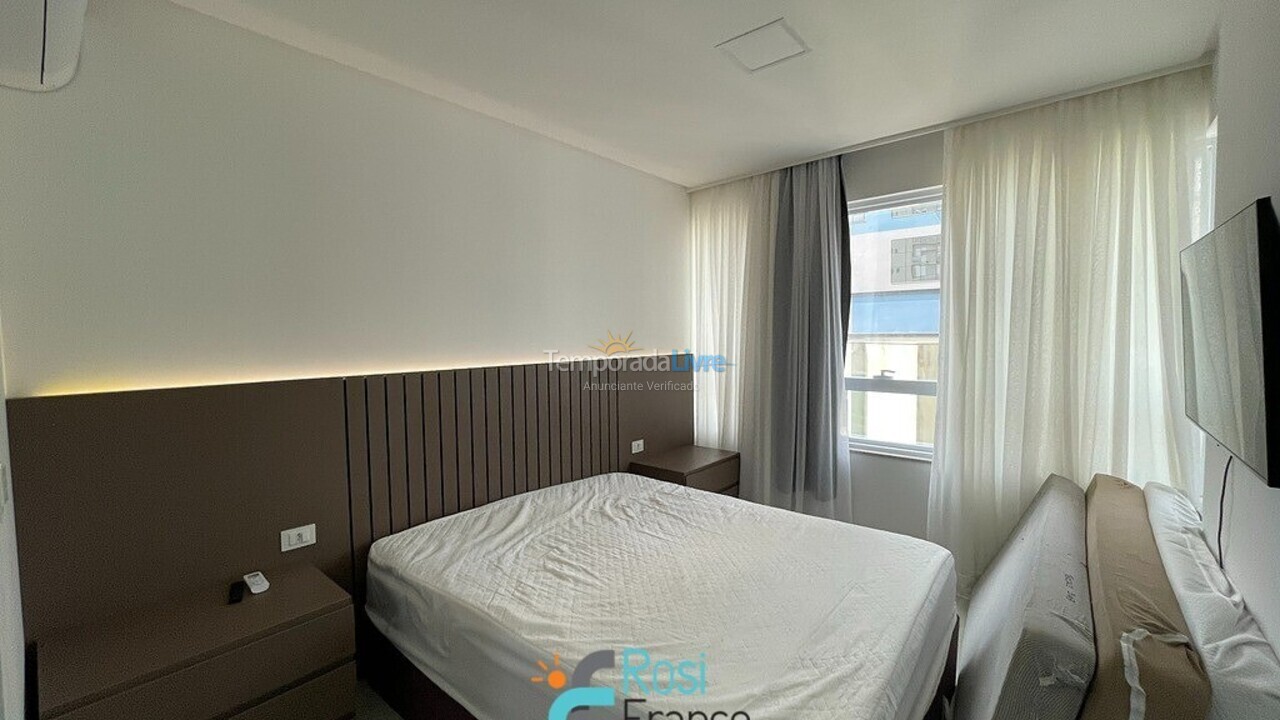 Apartment for vacation rental in Itapema (Meia Praia)