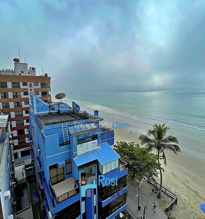 Apartamento para aluguel de temporada em Itapema (Meia Praia Frente Mar)