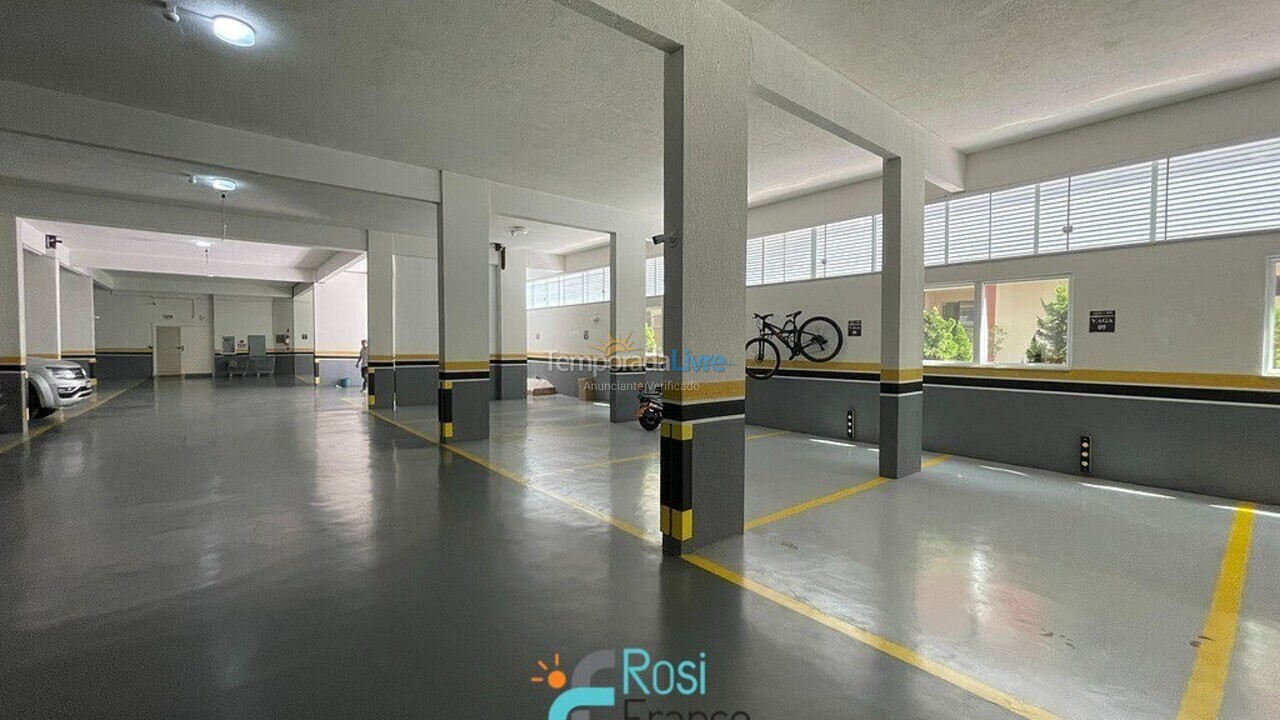 Apartment for vacation rental in Itapema (Meia Praia)