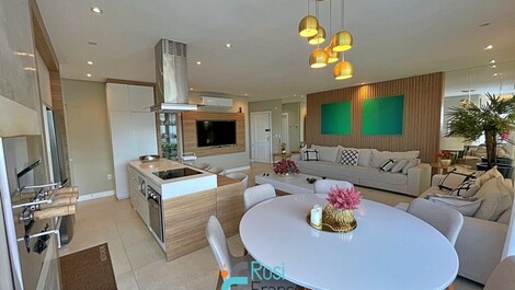 Apartment with 3 suites, sea view, Itapema Meia Praia