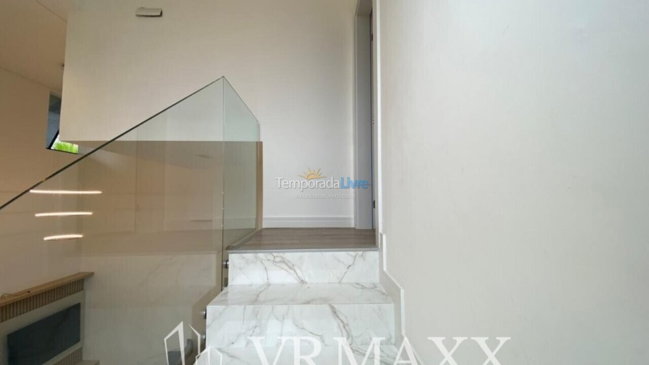 Apartment for vacation rental in Bombinhas (Canto Grande)