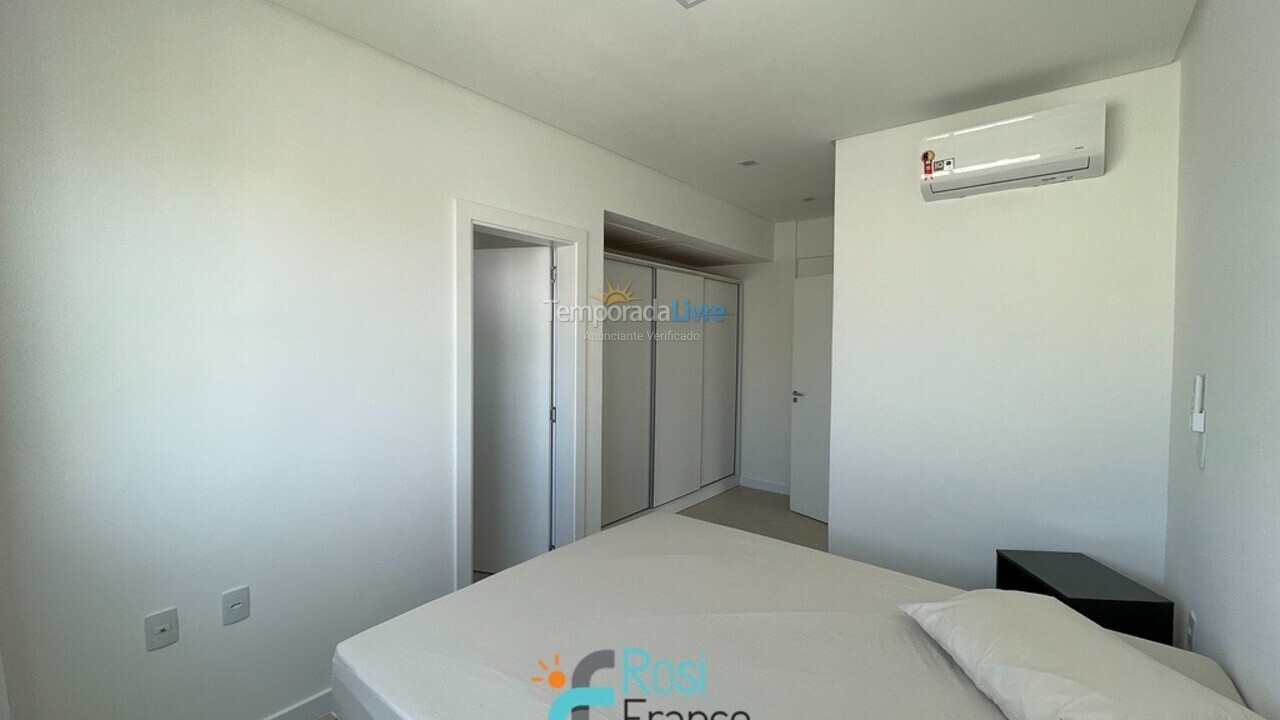 Apartamento para alquiler de vacaciones em Itapema (Meia Praia)