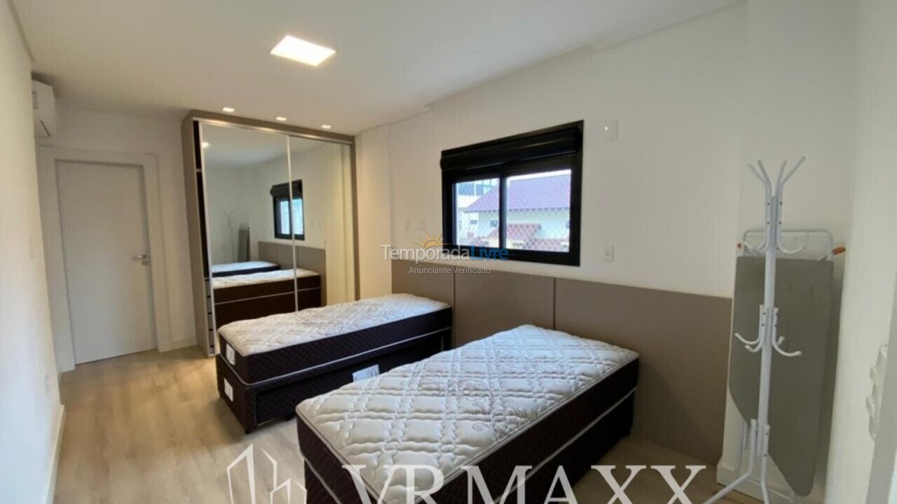 Apartment for vacation rental in Bombinhas (Canto Grande)