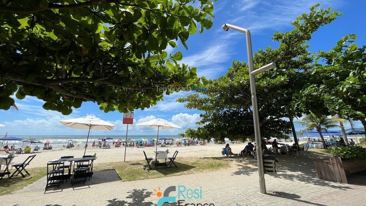 Apartamento para aluguel de temporada em Itapema (Meia Praia)