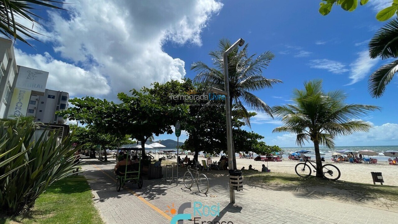 Apartamento para aluguel de temporada em Itapema (Meia Praia)