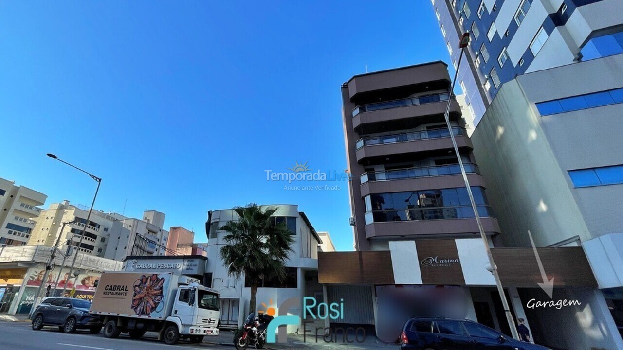 Apartamento para aluguel de temporada em Itapema (Meia Praia)