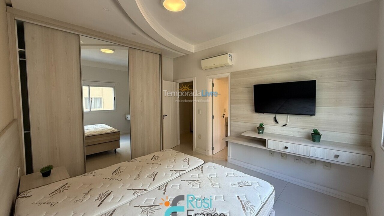 Apartment for vacation rental in Itapema (Meia Praia)