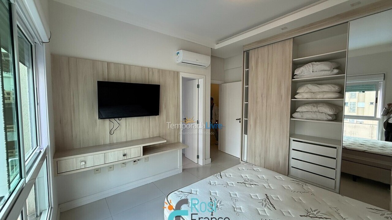 Apartment for vacation rental in Itapema (Meia Praia)