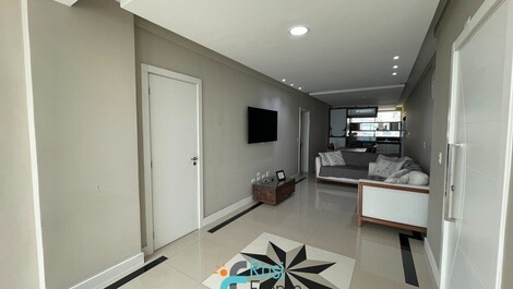 Apartamento 3 suítes vista mar Meia Praia SC