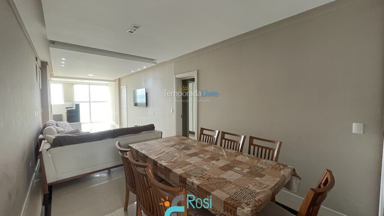 Apartamento para aluguel de temporada em Itapema (Meia Praia)