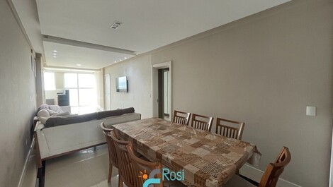 Apartamento 3 suítes vista mar Meia Praia SC