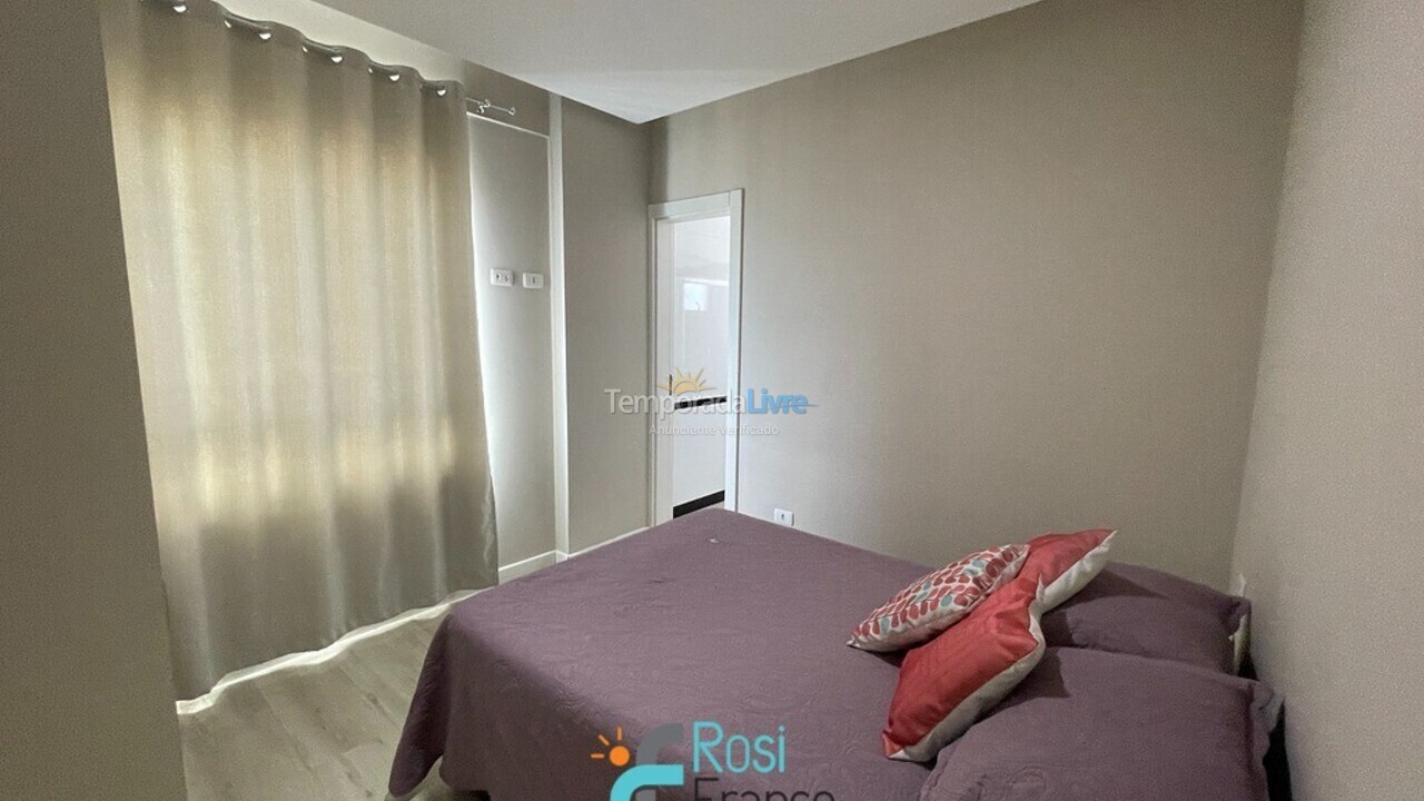 Apartamento para aluguel de temporada em Itapema (Meia Praia)