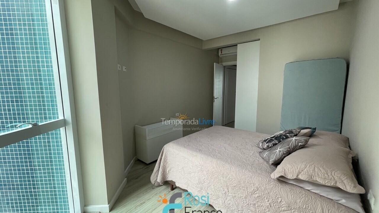 Apartamento para aluguel de temporada em Itapema (Meia Praia)