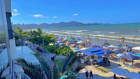 Apartamento de 3 dormitorios frente al mar en Meia Praia