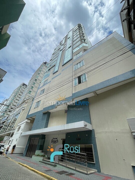 Apartamento para aluguel de temporada em Itapema (Meia Praia)