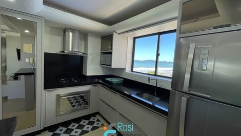 Apartamento de 3 dormitorios frente al mar en Meia Praia