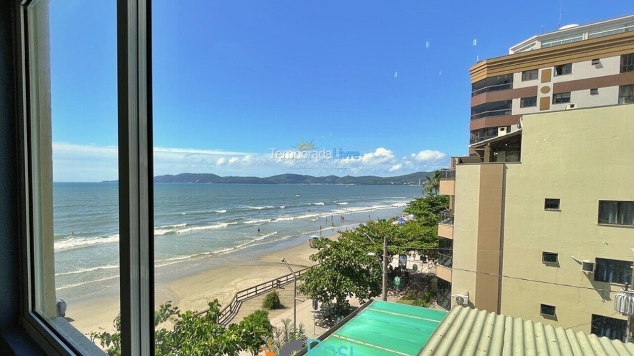 Apartment for vacation rental in Itapema (Meia Praia)