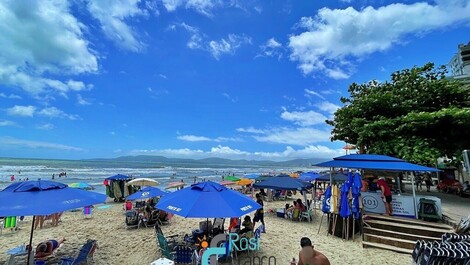 Apartamento frente al mar 2 dormitorios Itapema Meia Praia SC