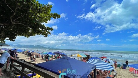 Apartamento frente al mar 2 dormitorios Itapema Meia Praia SC