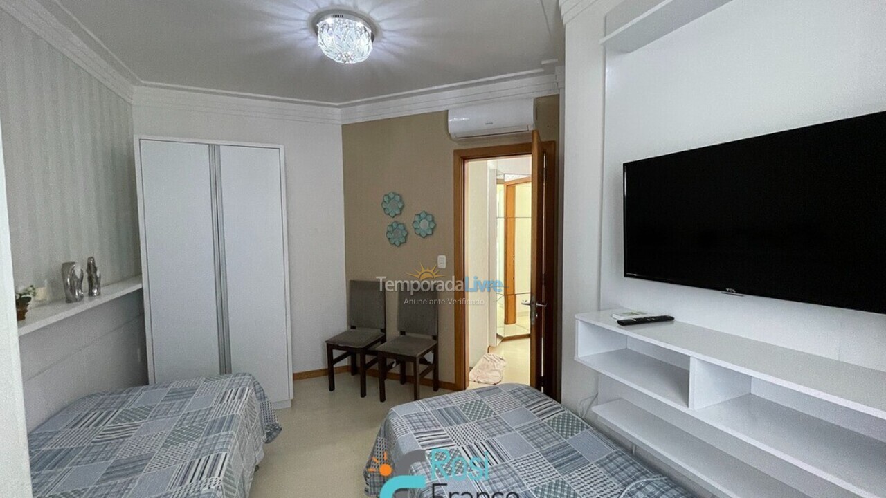 Apartment for vacation rental in Itapema (Meia Praia)