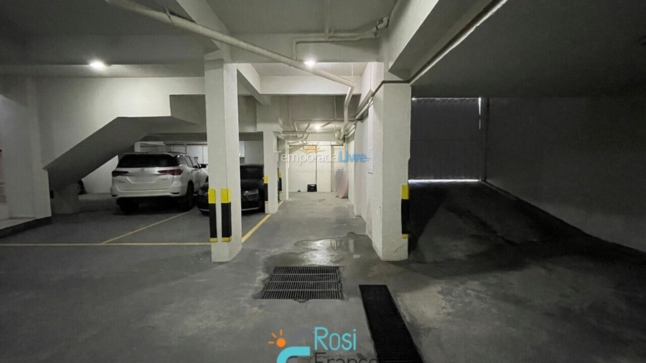 Apartment for vacation rental in Itapema (Meia Praia)