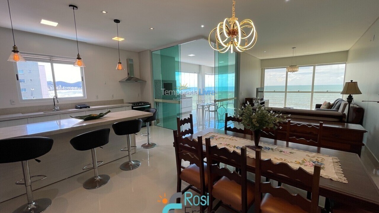 Apartment for vacation rental in Itapema (Meia Praia)