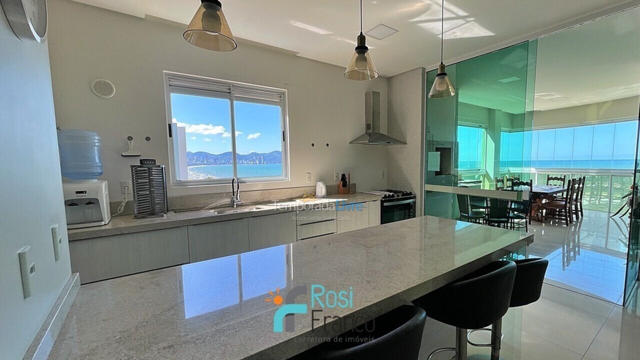 Apartment for vacation rental in Itapema (Meia Praia)