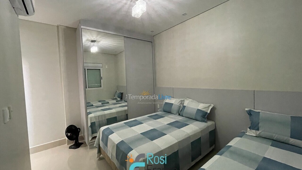 Apartment for vacation rental in Itapema (Meia Praia)