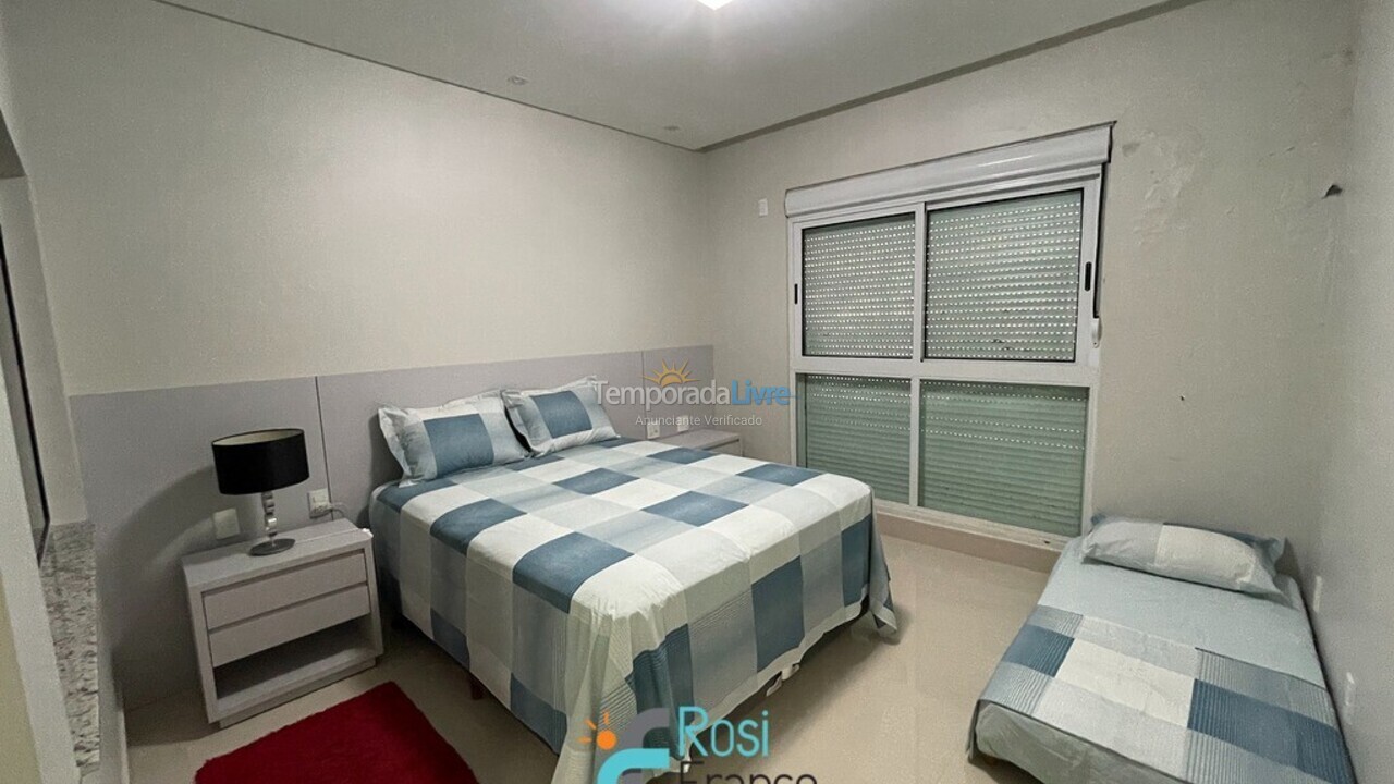 Apartment for vacation rental in Itapema (Meia Praia)