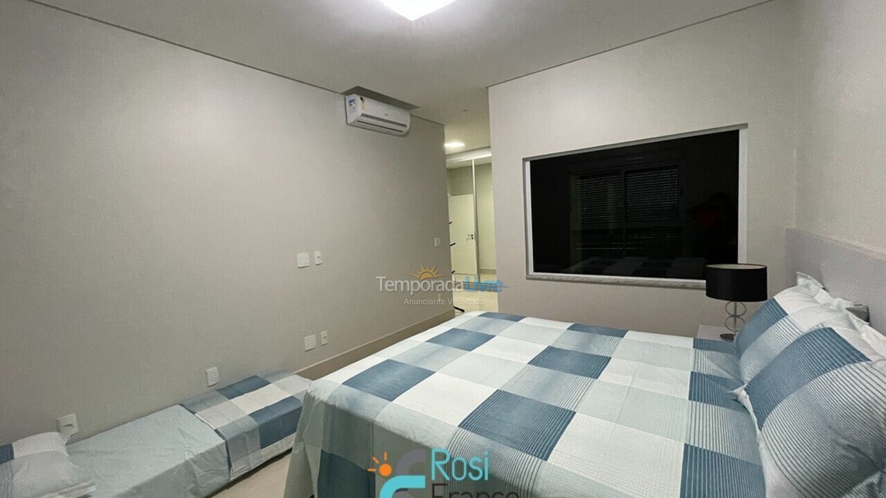 Apartment for vacation rental in Itapema (Meia Praia)