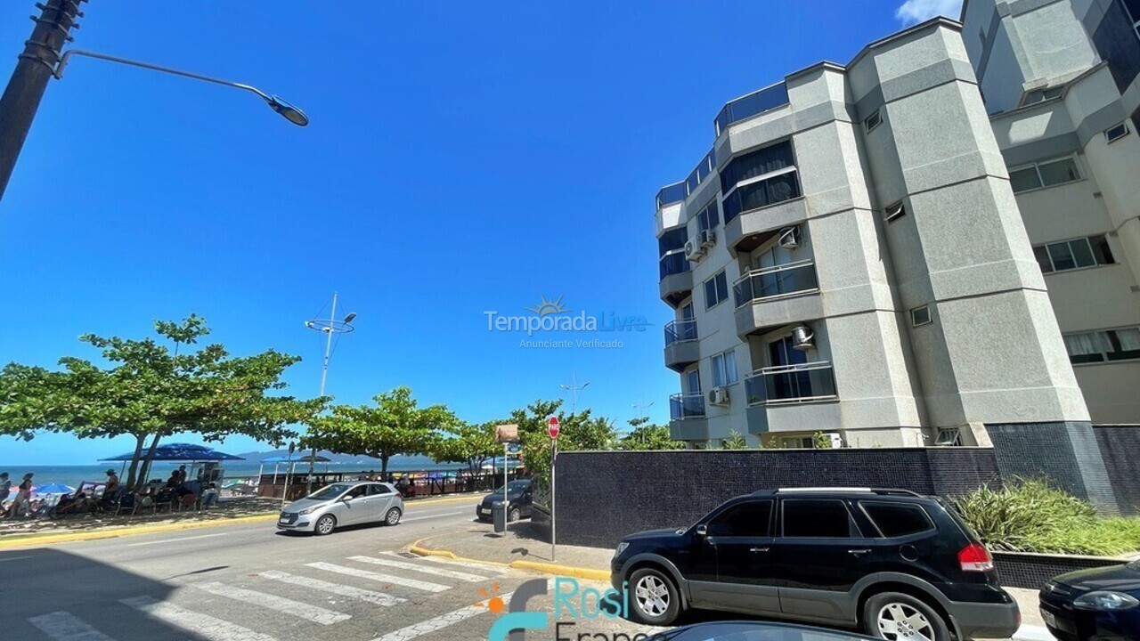 Apartment for vacation rental in Itapema (Centro)