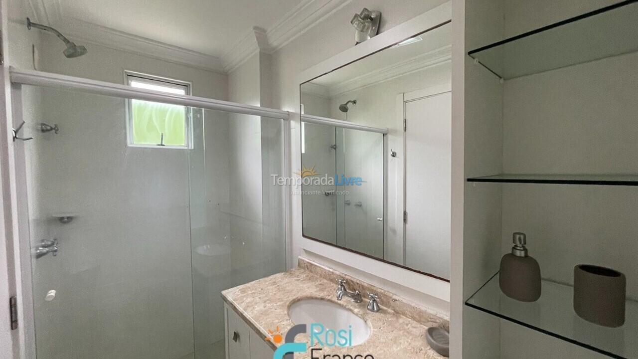 Apartment for vacation rental in Itapema (Centro)