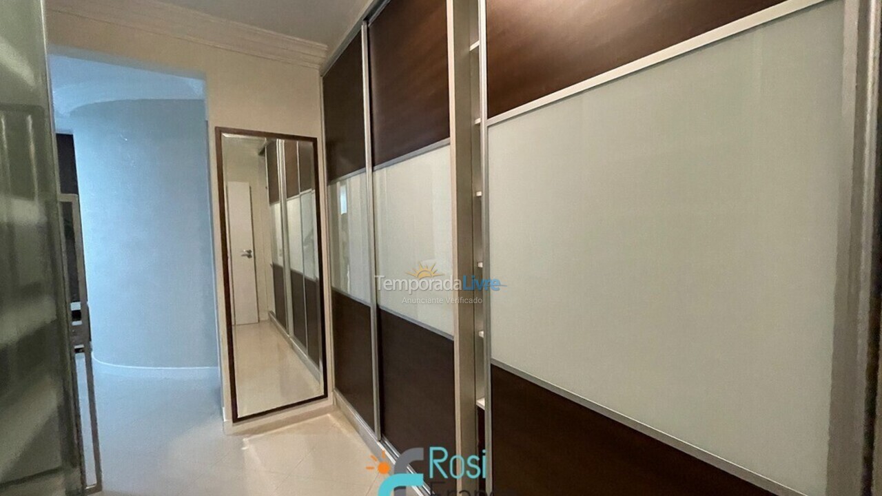 Apartment for vacation rental in Itapema (Centro)