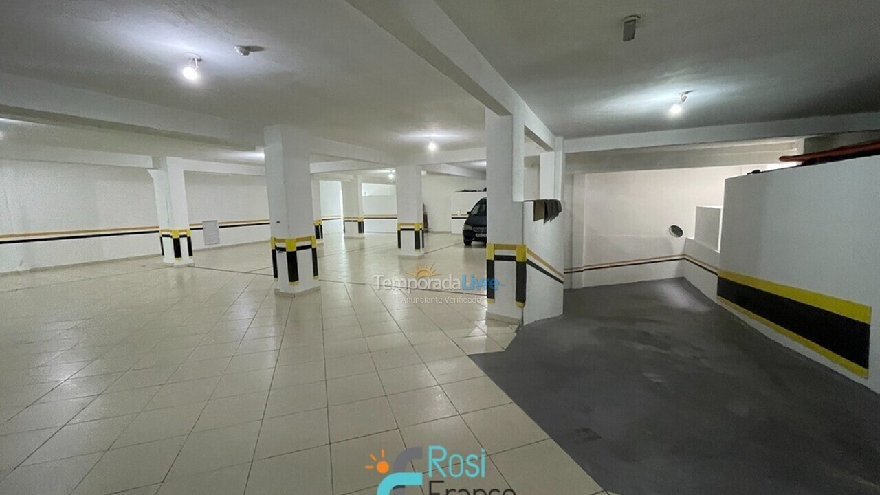 Apartment for vacation rental in Itapema (Centro)