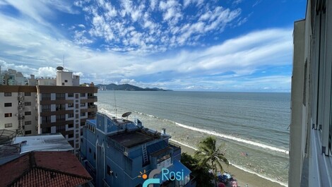 Apartamento 4 habitaciones frente al mar Meia Praia SC