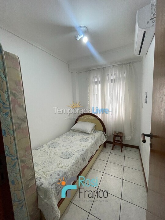 Apartamento para alquiler de vacaciones em Itapema (Meia Praia Frente Mar)