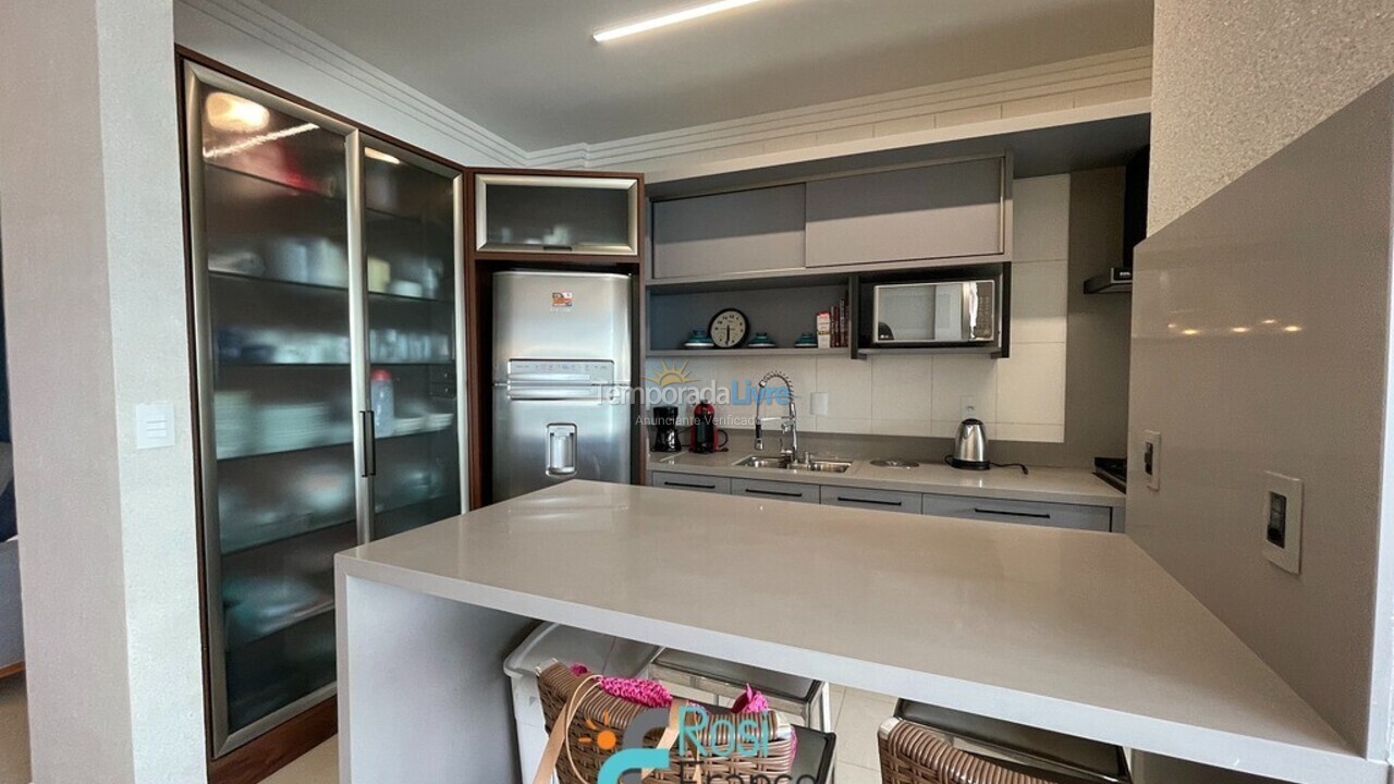 Apartamento para alquiler de vacaciones em Itapema (Meia Praia)