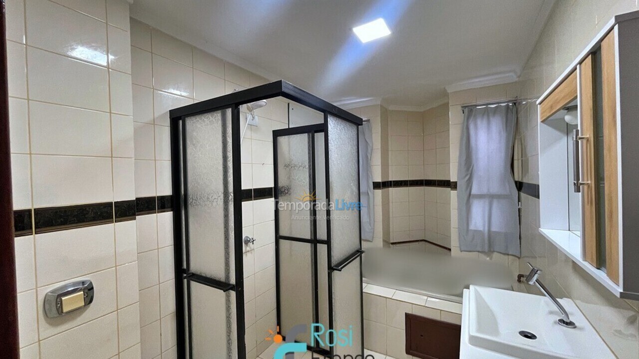 Apartamento para alquiler de vacaciones em Itapema (Meia Praia Frente Mar)
